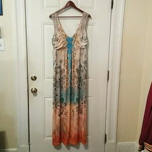Apt 9 size XL tribal patterned maxi dress